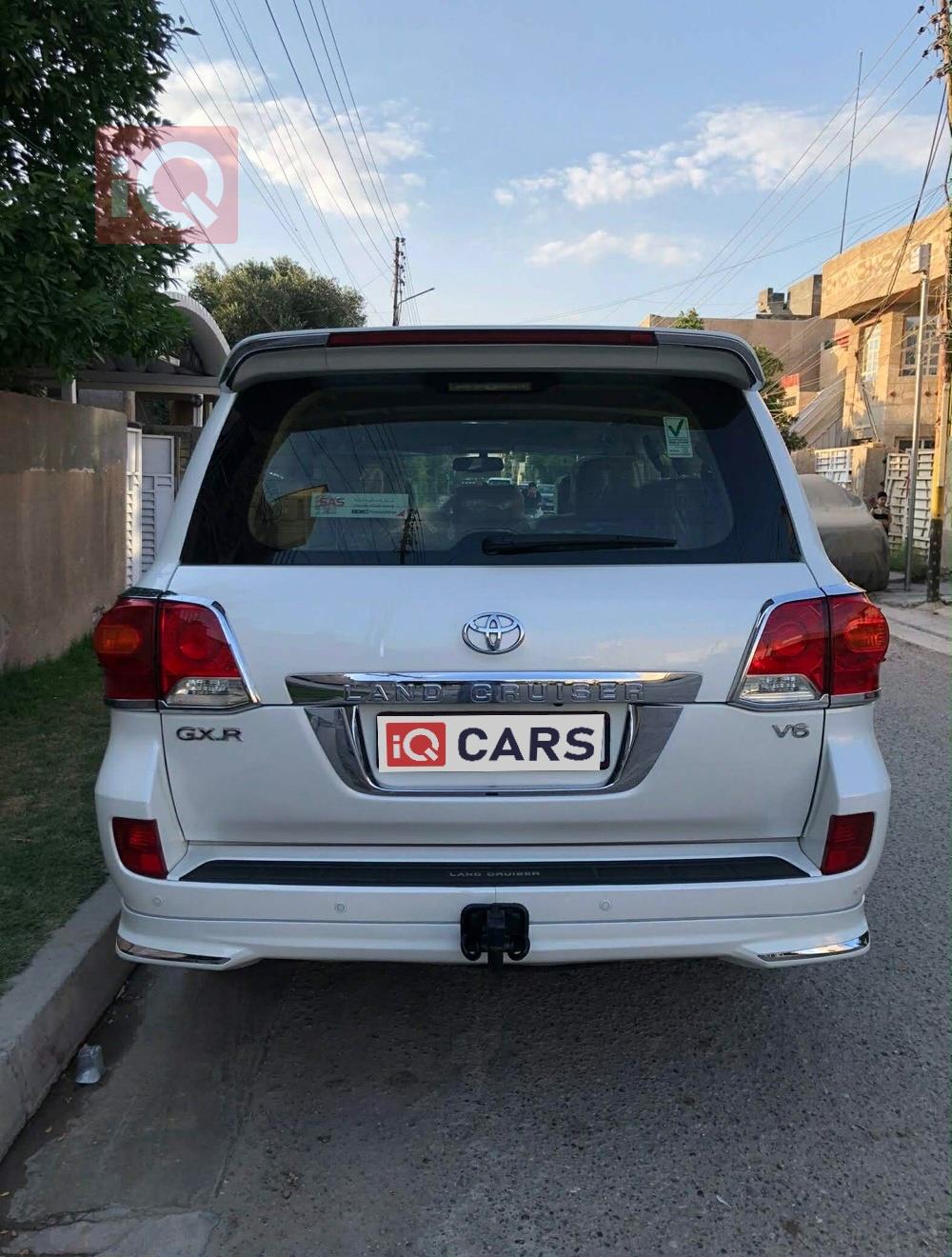 تويوتا لاندكروزر